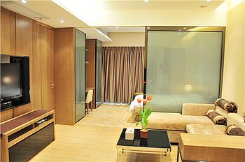 Private-Enjoyed Home Apartment (Jliving Apartment)