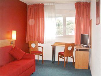 Sejours & Affaires Aparthotel Poitiers Lamartine