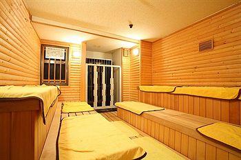 Shinjuku Kuyakushomae Capsule Hotel