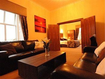 Burnhouse Manor Hotel Beith