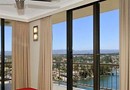 Alexander Holiday Apartments Gold Coast