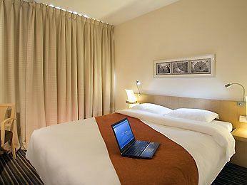 Mercure Paris La Defense 5