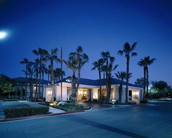 Four Points by Sheraton Bakersfield