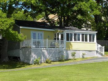 Colonial Gables Oceanfront Village Rentals Belfast (Maine)