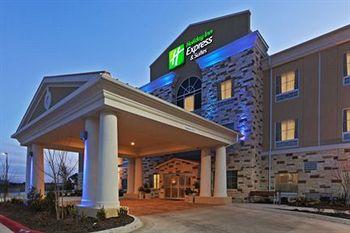 Holiday Inn Express & Suites Brady