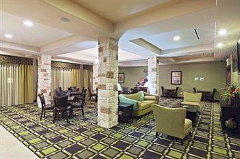 Holiday Inn Express & Suites Brady