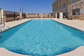 Holiday Inn Express & Suites Brady