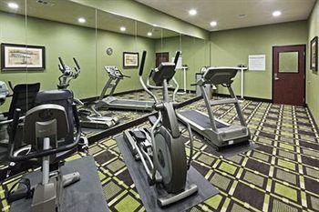 Holiday Inn Express & Suites Brady