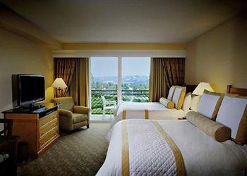 Grand Pacific Palisades Resort and Hotel