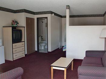 Travelodge Hotel South Colorado Springs