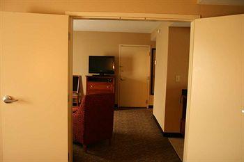 Hampton Inn & Suites Columbus-Easton