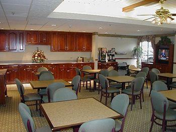 Country Inn & Suites Charleston North (Elkview)