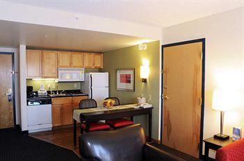 Hampton Inn and Suites Los Angeles / Anaheim / Garden Grove