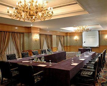 Le Meridien Pyramids Hotel Cairo