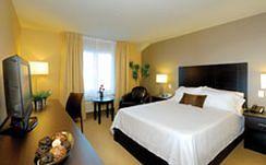 Imperia Hotel and Suites Saint Eustache