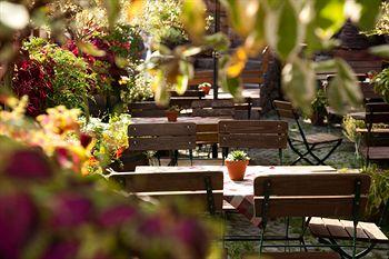 Historisches Weinhotel Zum Grunen kranz