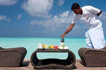 Constance Moofushi Resort