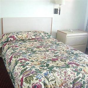 Crystal Inn Motel Holiday