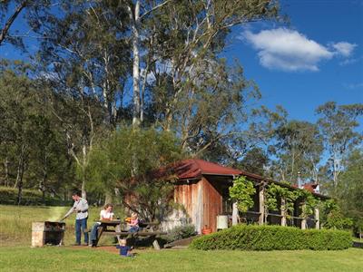 Cedar Creek Cottages & Wine