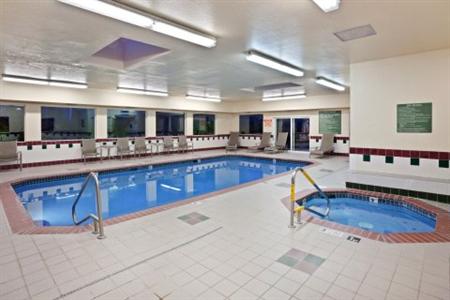 Holiday Inn Express Hotel & Suites Burlington