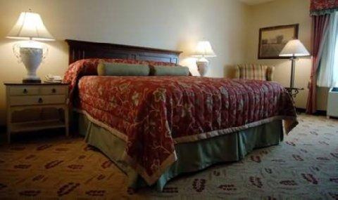 Normandy Farm Hotel & Conference Center