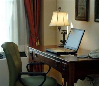 Normandy Farm Hotel & Conference Center