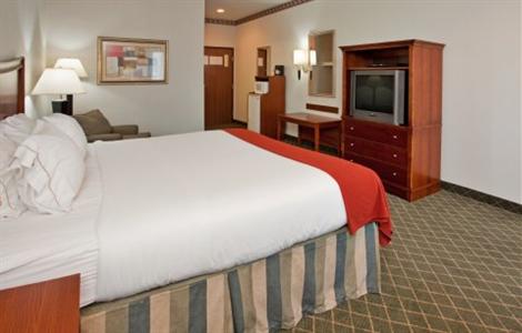 Holiday Inn Express Warrensburg