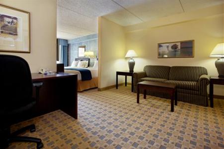 Holiday Inn Express Austin Airport