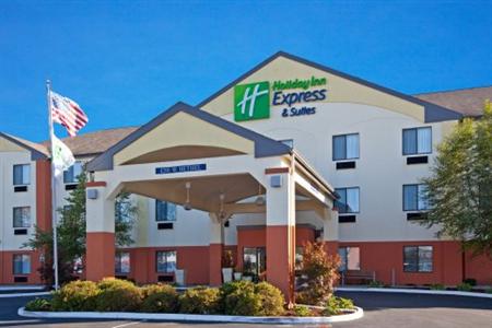 Holiday Inn Express Hotel & Suites Muncie