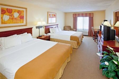 Holiday Inn Express Hotel & Suites Muncie