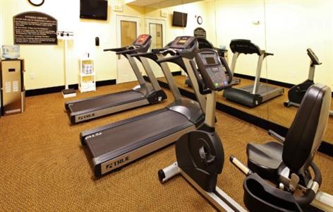 Holiday Inn Express Hotel & Suites Clarksville