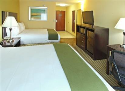 Holiday Inn Express & Suites Carthage