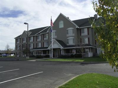 Country Inn & Suites St. Cloud