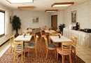 Econo Lodge Inn & Suites Menomonie