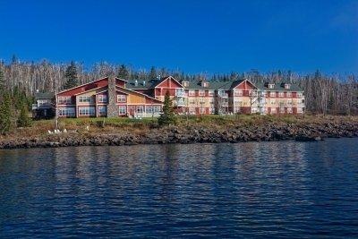 Cove Point Lodge