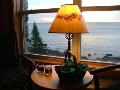 Cove Point Lodge