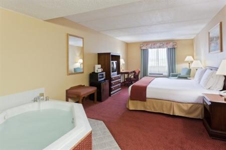 Holiday Inn Express North Huntingdon