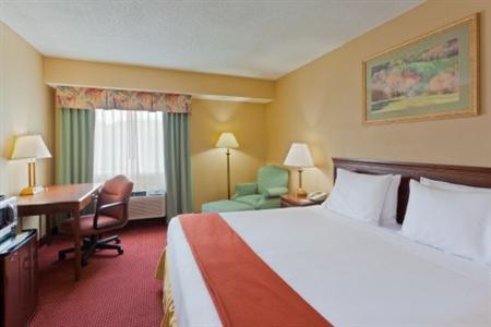 Holiday Inn Express North Huntingdon