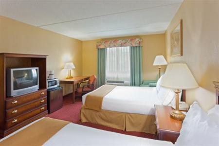 Holiday Inn Express North Huntingdon