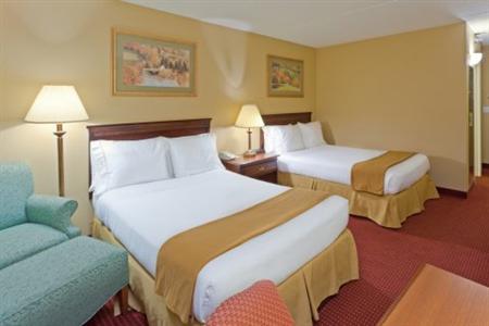 Holiday Inn Express North Huntingdon