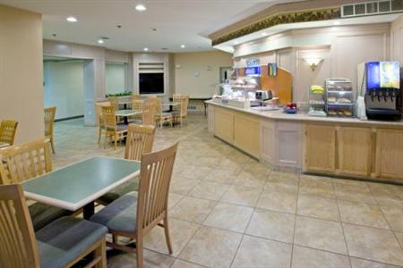 Holiday Inn Express South Haven