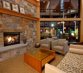 Holiday Inn Resort Turf Lake George