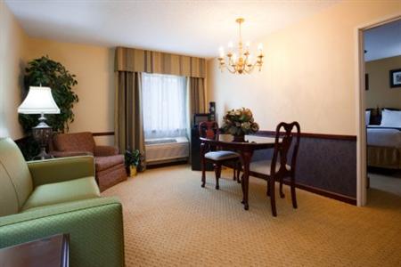 Holiday Inn Express Sheboygan - Kohler (I-43)