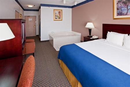 Holiday Inn Express Elkhart North - I-80/90 EX. 92