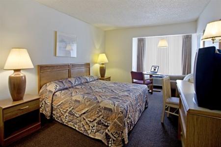 Americas Best Value Inn & Suites - Portland Airport