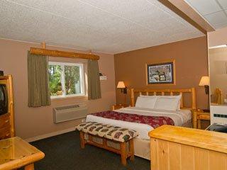 AmericInn Lodge & Suites Pequot Lakes