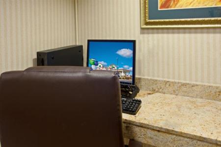 Holiday Inn Express Hotel & Suites Jackson