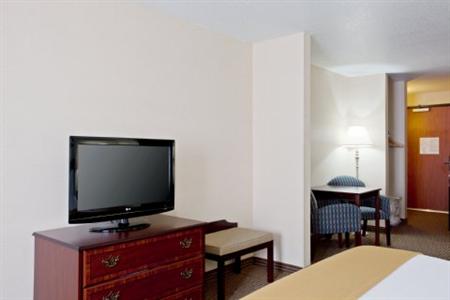 Holiday Inn Express Hotel & Suites Jackson