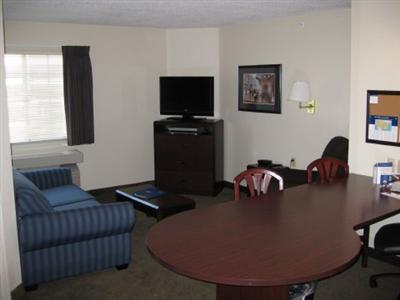 Candlewood Suites Fairfax