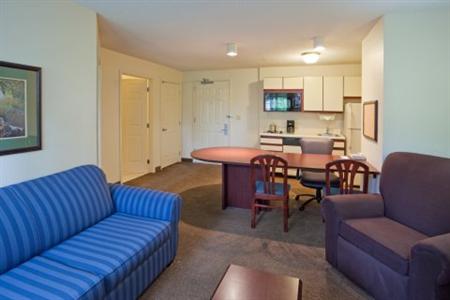 Candlewood Suites Fairfax